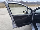 Peugeot 207 1.4  1.MAJITEL, DOLOŽENÉ KM - náhled 10