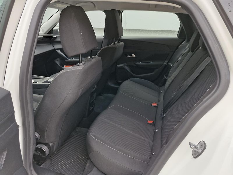 Peugeot 308 Active 1,5 BlueHDi (96 kW) A - fotka 10 z 10