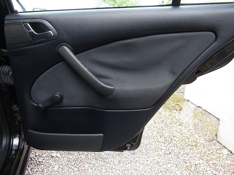Škoda Octavia (2008) 1.9 TDI 74kW BEZ KOROZE - fotka 23 z 35