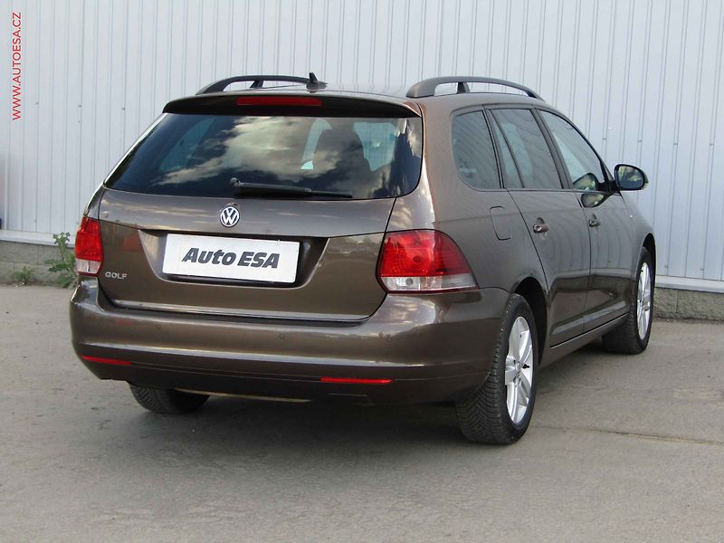 Volkswagen Golf (2012) 1.2 TSi, Match, park. čidla - fotka 4 z 16