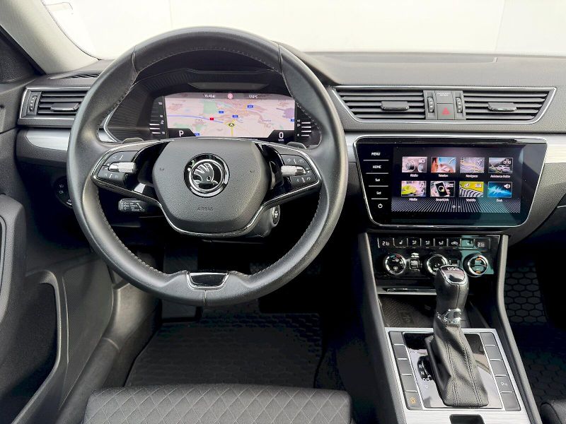 Škoda Superb (2022) 2.0 TDI 110kW DSG Business - fotka 8 z 35