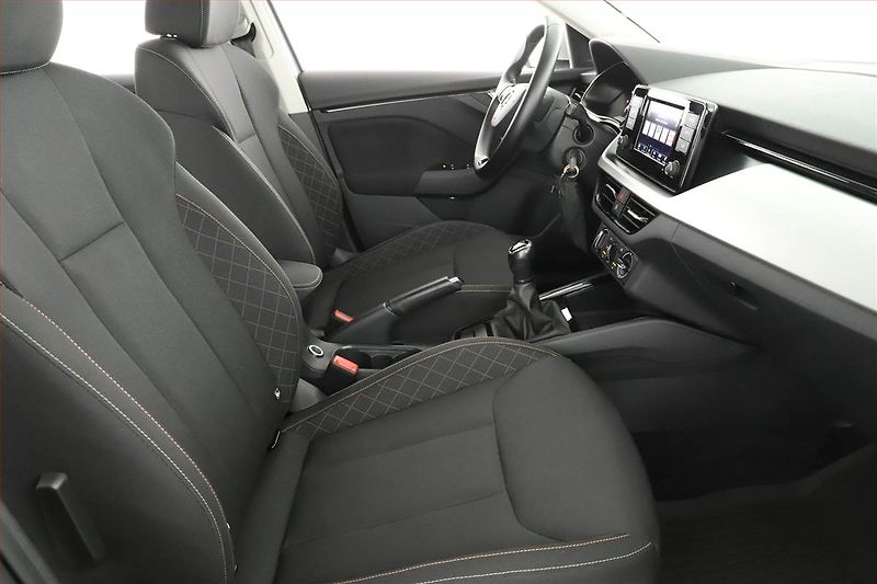 Škoda Scala (2022) 1.0 TSI, Tempomat - fotka 7 z 14
