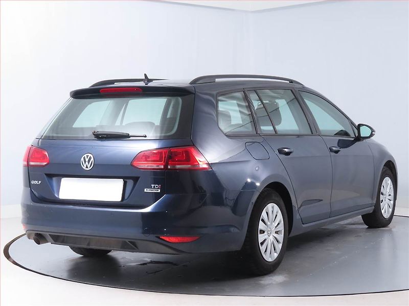Volkswagen Golf (2014) 1.6 TDI, Navi, Tempomat - fotka 5 z 18