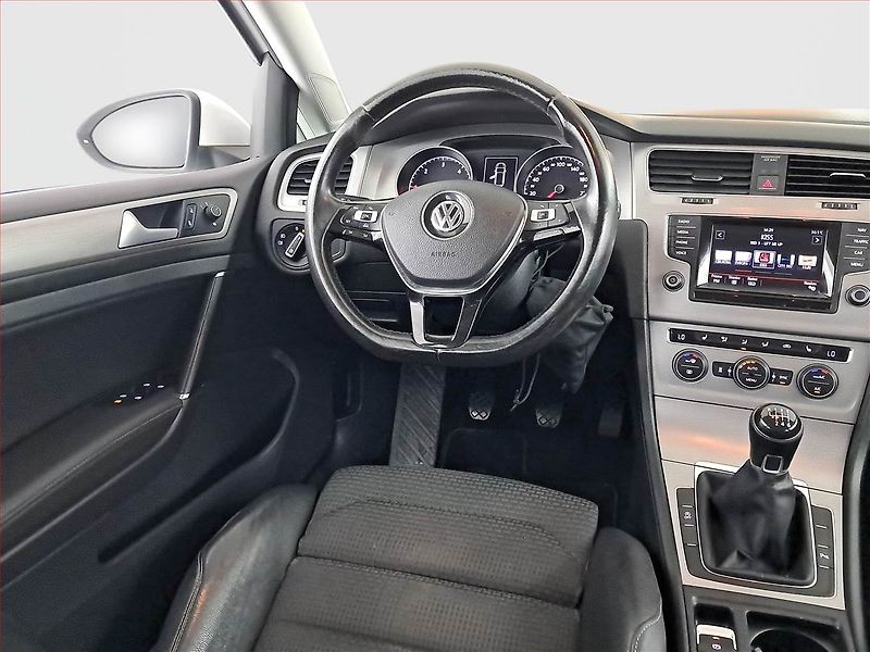 Volkswagen Golf (2014) 2.0 TDI, Kůže, Navi, Bi-Xenony - fotka 7 z 20