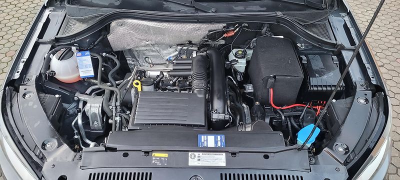 Volkswagen Tiguan (2016) 1,4TSi110kW DSG R-Line BiXenon - fotka 34 z 39