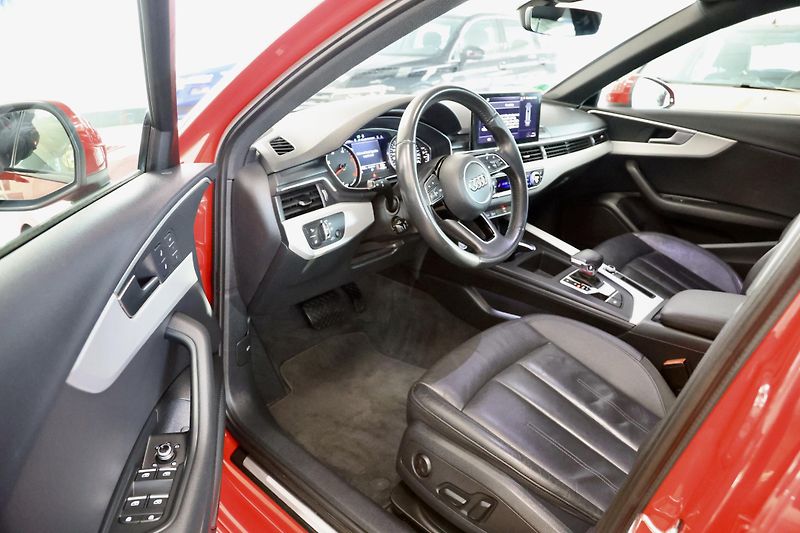 Audi A4 Avant (2020) 40 TDI LED NAVI TAŽNÉ  - fotka 11 z 25
