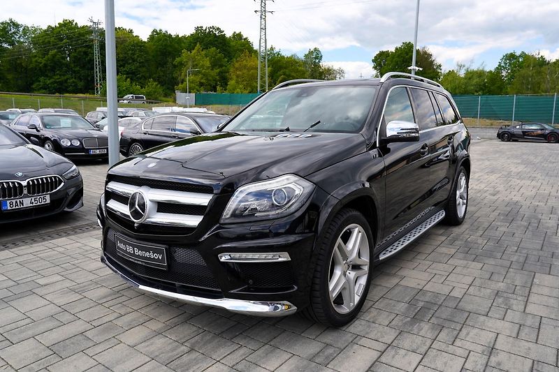 Mercedes-Benz GL 350d/4Matic/AMG/ČR/DPH - fotka 2 z 47
