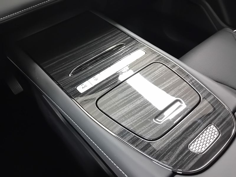 Omoda 5 PREMIUM 1,6TGDI, ČR, 1.MAJ - fotka 14 z 21