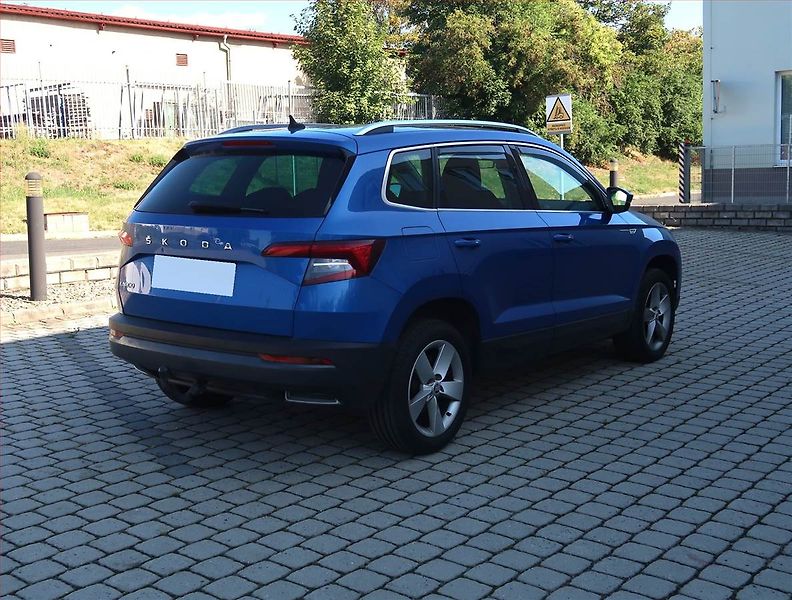 Škoda Karoq (2020) 1.5 TSI, Automat, Serv.kniha - fotka 5 z 19