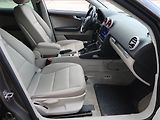 Audi A3 (2012) 1.6 TDI, Navi, Xenony - náhled 9