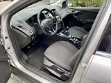 Ford Focus 1,5 TDCi NAVI VÝHŘEV - náhled 11