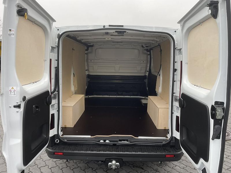 Renault Trafic (2026) VAN L1H1 150k RED - fotka 5 z 24