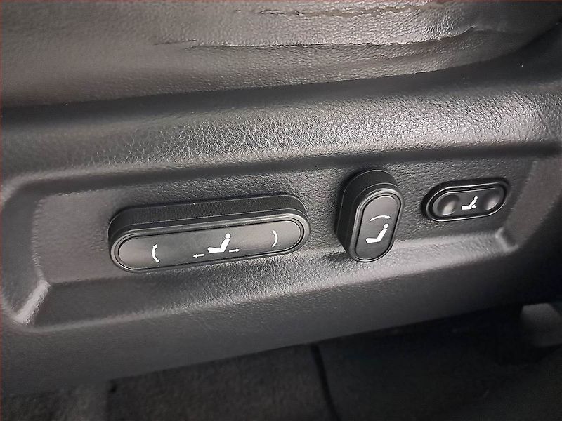 Hyundai Santa Fe (2007) 2.2 CRDi, 4X4, po STK, Tažné - fotka 16 z 20