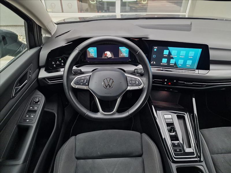Volkswagen Golf 2.0TDI 110kW DSG Style, 1.Maj - fotka 12 z 50