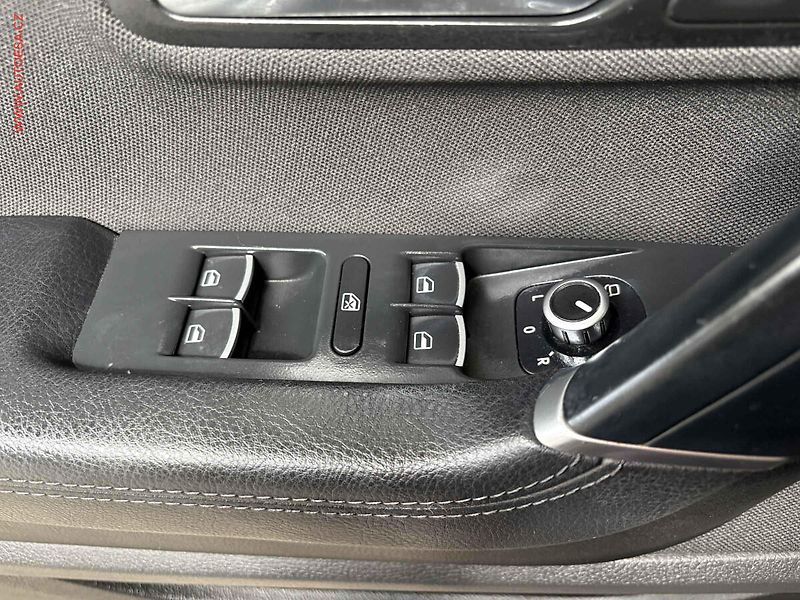Volkswagen CC (2015) 2.0 TDI, ČR, DSG, bixen - fotka 12 z 16