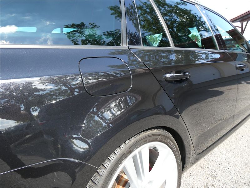 Škoda Octavia 2,0 TDi 135kW RS serviska,2.ma - fotka 11 z 51