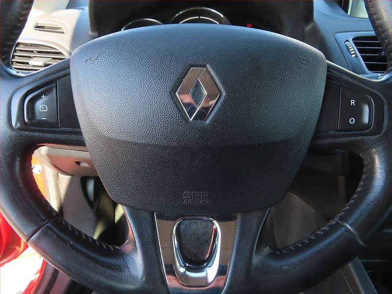 Renault Mégane (2016) 1.5 dCi, Tempomat - fotka 17 z 19