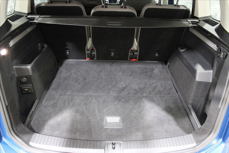 Volkswagen Touran 1,4 TSI DSG Highline blue pear - fotka 6 z 30