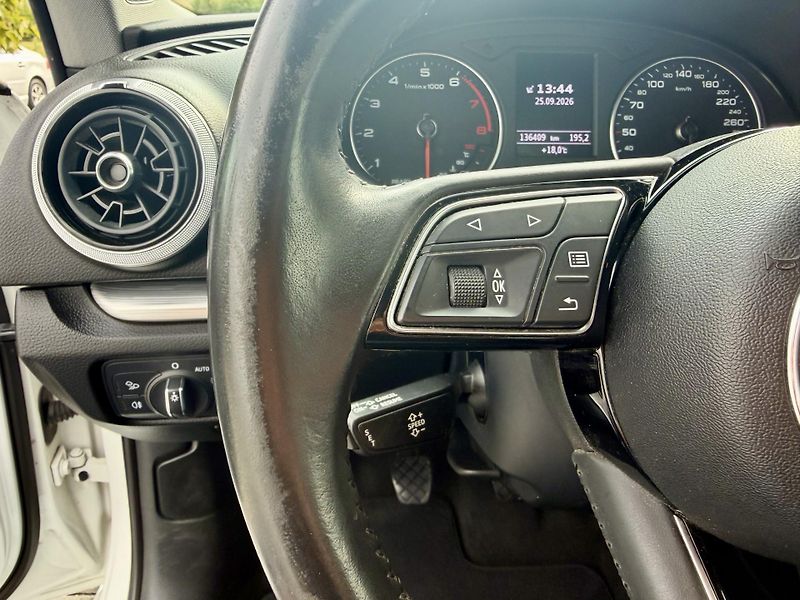 Audi A3 (2018) 1.0 TFSI Sport - fotka 13 z 19