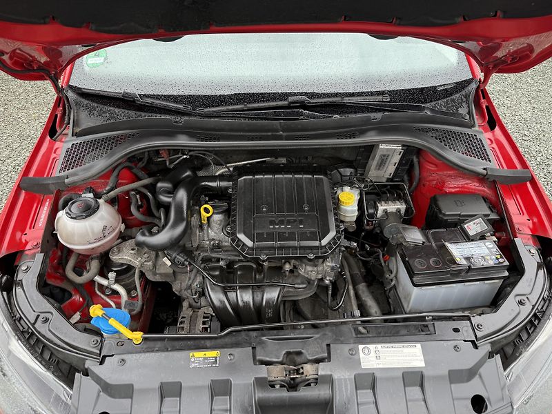 Škoda Fabia 1.0 MPI Cool Plus - fotka 13 z 13