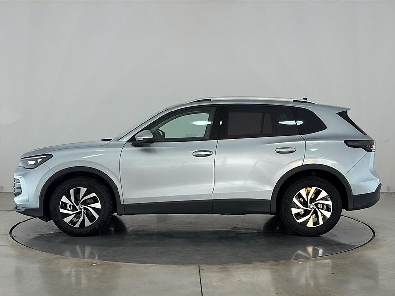 Volkswagen Tiguan Life - fotka 3 z 31