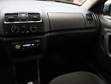 Škoda Fabia (2010) 1.2 12V - náhled 8