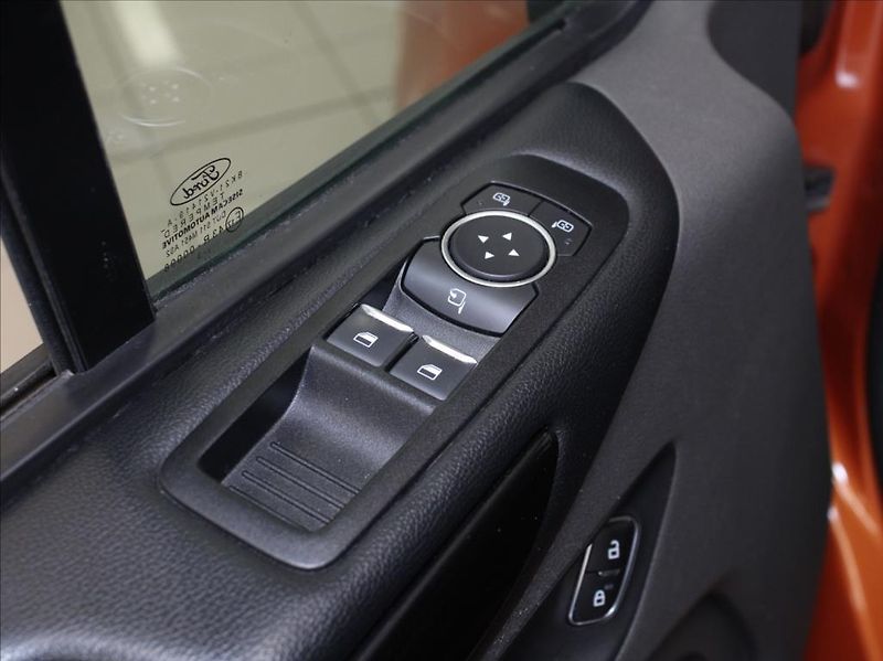 Ford Tourneo Custom 2,0 EB 125kW AT L2 Titan.X ČR - fotka 20 z 25