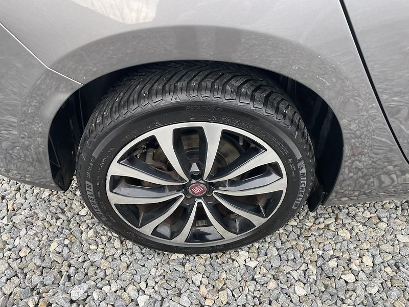 Fiat Tipo 1.4Ti-JET 120PS LPG LOUNGE TOP - fotka 50 z 187