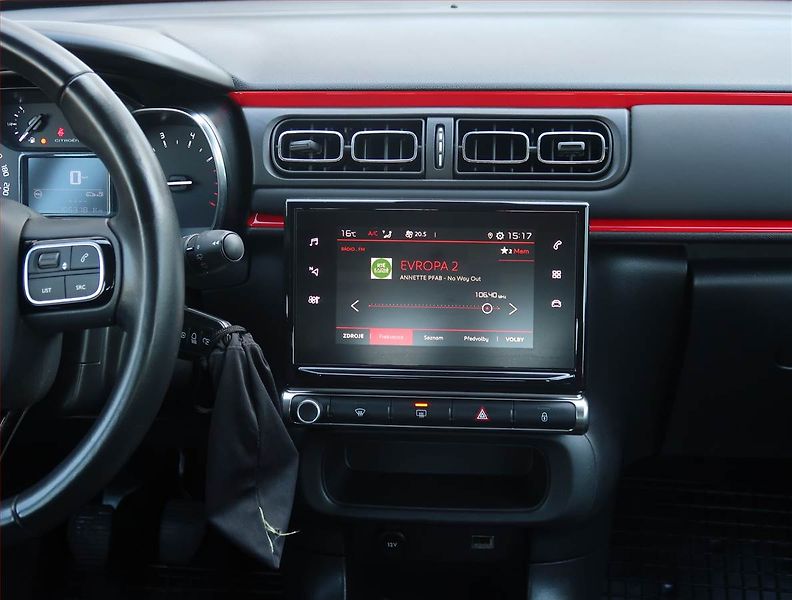 Citroën C3 (2019) 1.2 PureTech, ČR,1.maj - fotka 12 z 22