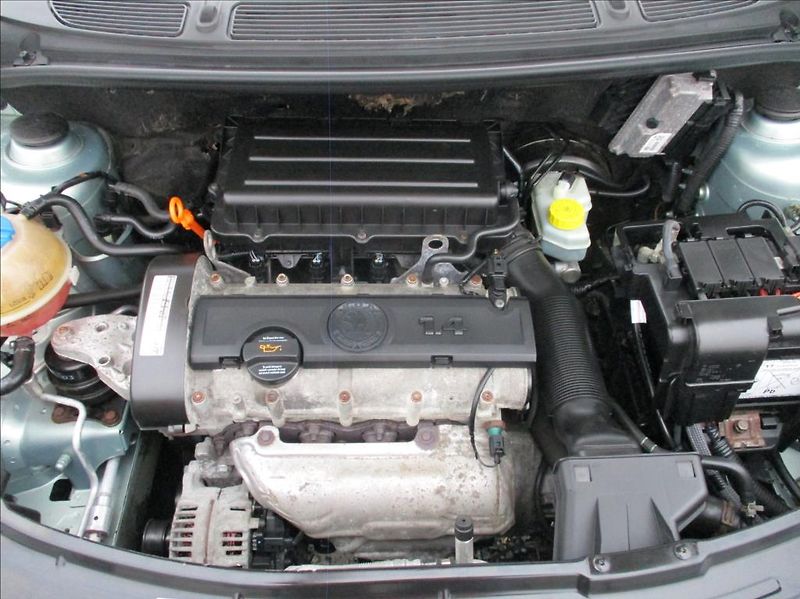 Škoda Fabia 1,4 i 16V, klima, ABS, ESP, - fotka 29 z 32