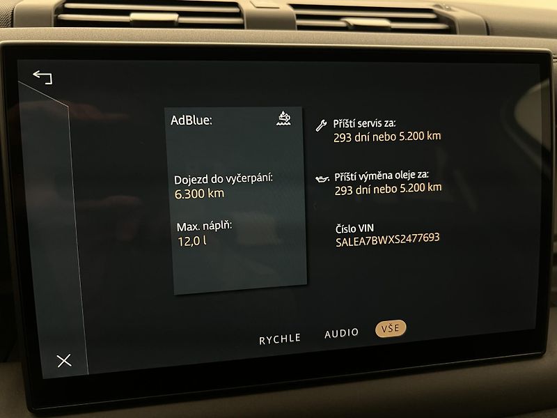 Land Rover Defender 110 D250 X-DYNAMIC SE 1. maj.  - fotka 33 z 47