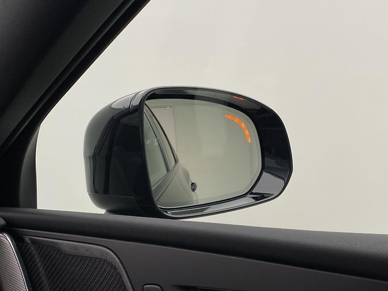 Volvo XC60 T6 AWD RECHARGE BLACK EDITION - fotka 34 z 61