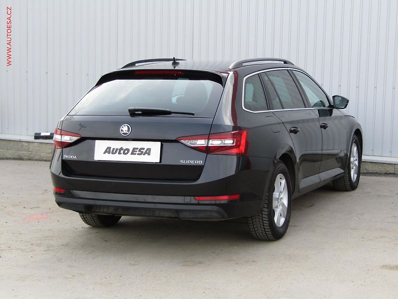 Škoda Superb (2017) 2.0TDi, Ambition, bixen - fotka 4 z 18