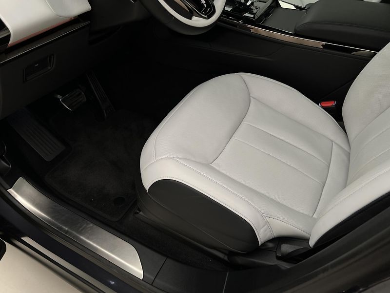 Land Rover Range Rover Sport D300 HSE AUT CZ - fotka 25 z 57