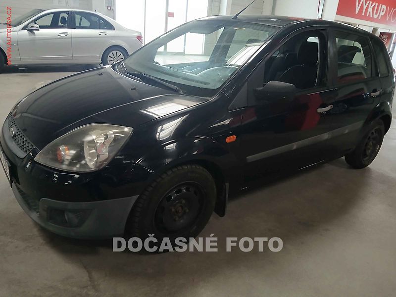Ford Fiesta (2006) 1.4, ČR, AC, tažné - fotka 1 z 3