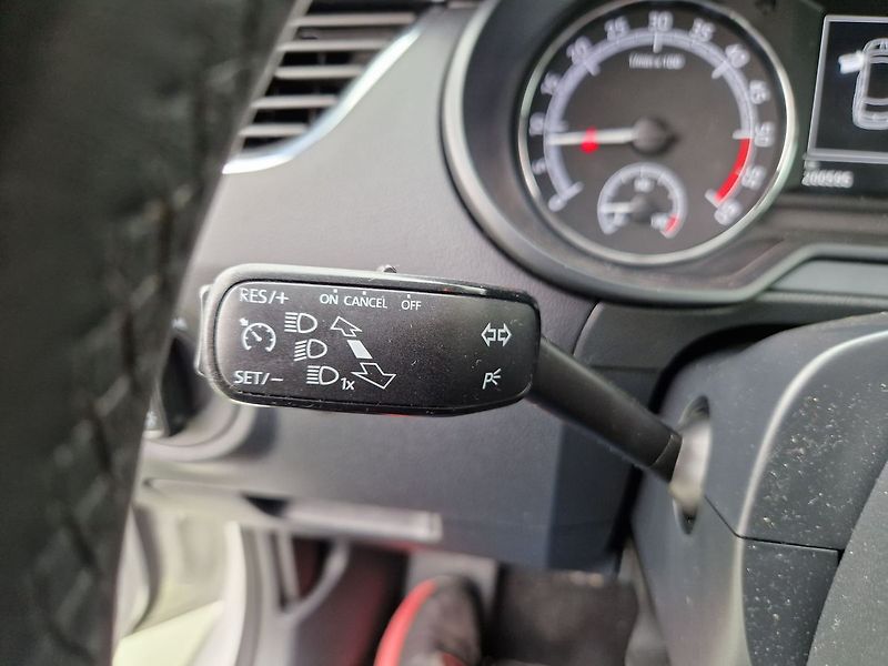 Škoda Octavia 1.6 TDI - fotka 22 z 34
