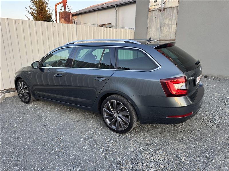 Škoda Octavia 2,0 TSI 140kW DSG L&K 4x4 DPH - fotka 10 z 50