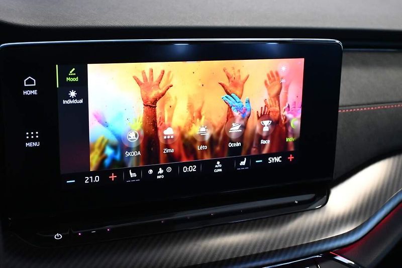 Škoda Octavia (2023) 2.0 RS DSG 147KW Matrix LED Vi - fotka 21 z 37