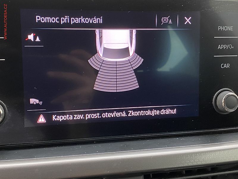 Škoda Scala (2022) 1.0 TSi, ČR, Style, LED - fotka 16 z 18