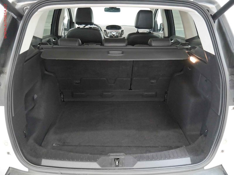 Ford Kuga (2013) 2.0 TDCi 4x4, 2.maj, Navi - fotka 7 z 22