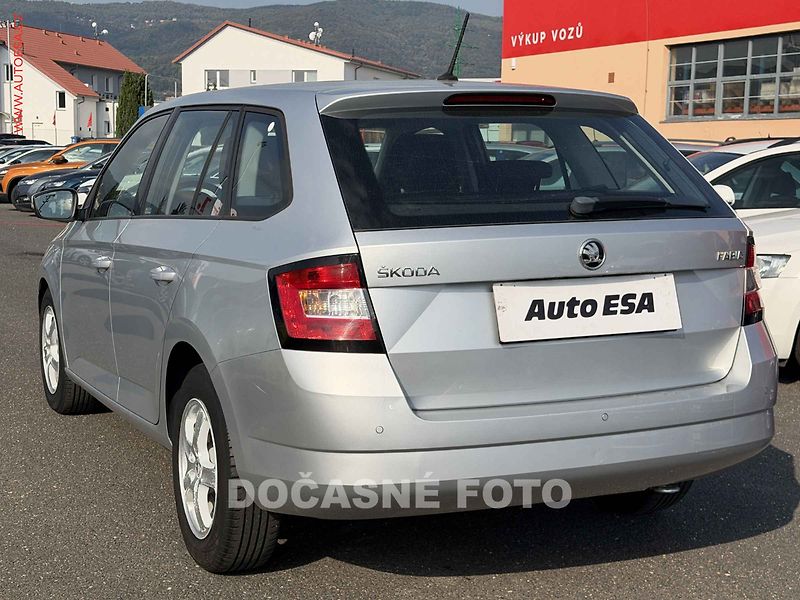 Škoda Fabia (2015) 1.4 TDi, ČR, AC, temp - fotka 6 z 17