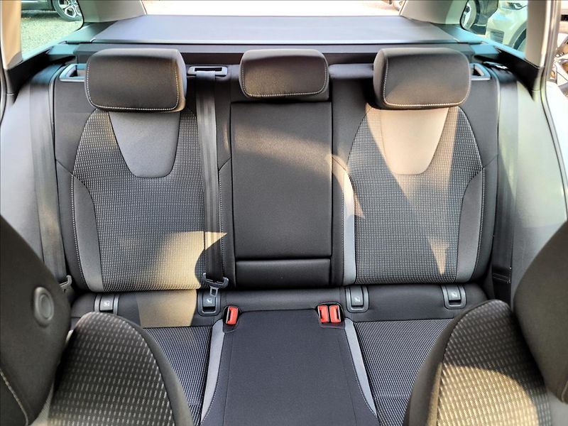 Škoda Octavia 1,0 TSI,NAVI,LED,VIRTUAL,KEYLE - fotka 41 z 50