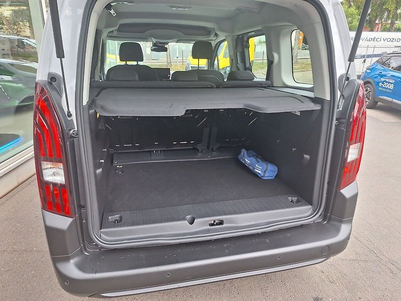 Peugeot Rifter (2026) ALLURE TURBO 110k MAN6 - fotka 6 z 23