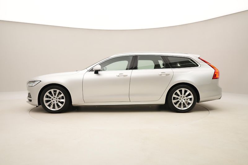 Volvo V90 D4 MOMENTUM AUT - fotka 10 z 39