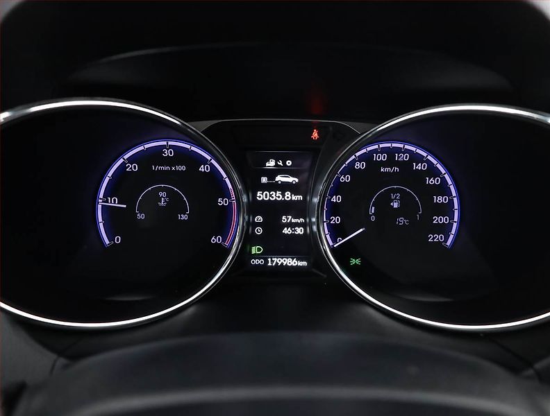 Hyundai ix35 (2014) 1.7 CRDi, Tempomat - fotka 9 z 16