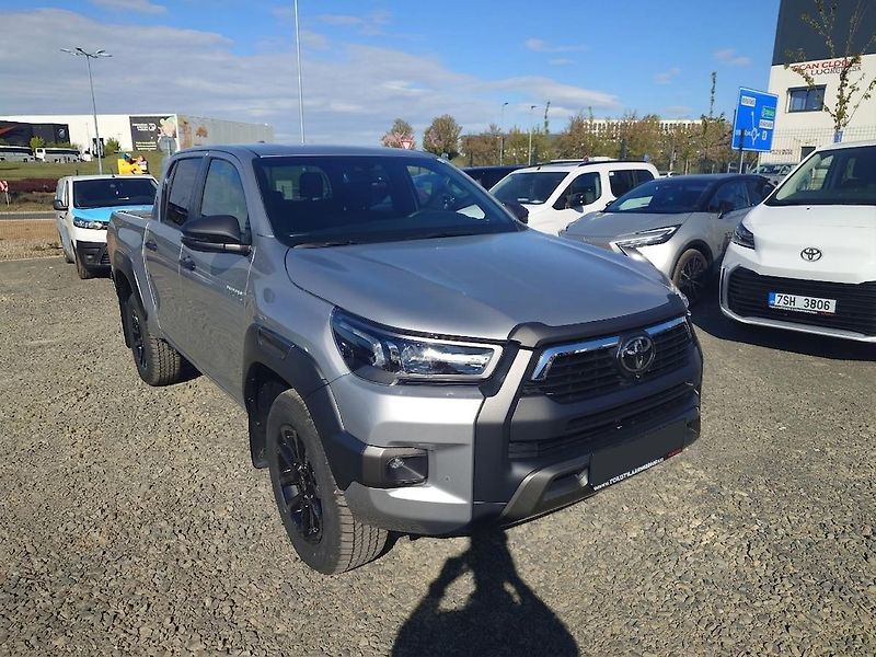 Toyota Hilux Invincible 2.8D DoubleCab - fotografie inzerátu