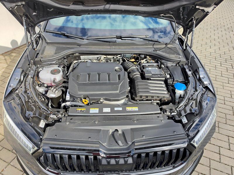 Škoda Superb (2025) Sportline 2,0 TDI 110 kW DSG - fotka 30 z 34