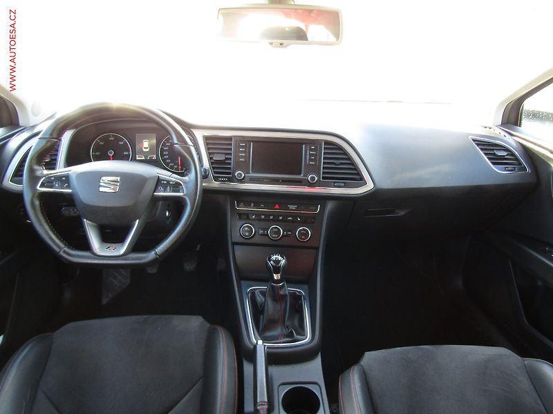 Seat Leon (2016) 2.0 TDi, ČR, servis.kniha - fotka 8 z 22