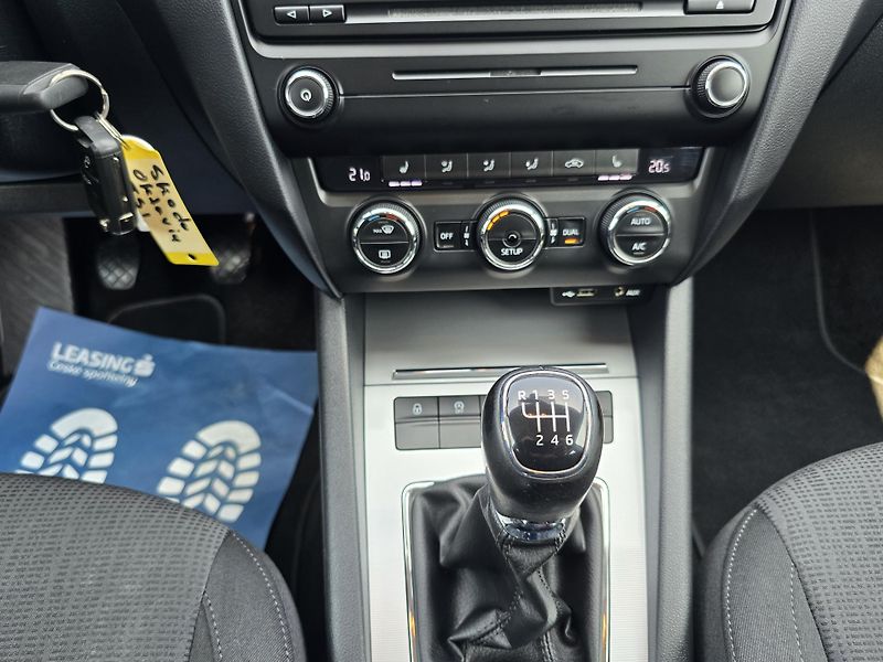 Škoda Octavia 5Hb 1.4 TSI ELEGANC 100% STAV  - fotka 22 z 24