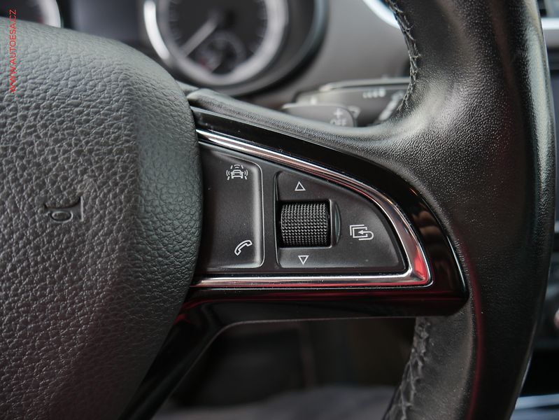 Škoda Octavia (2017) 2.0 TDi, ČR, L&K, DSG - fotka 13 z 25